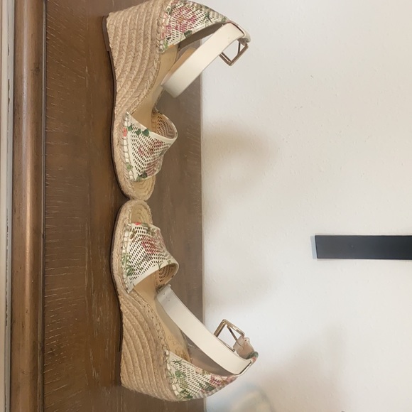 Wedges - Picture 6 of 9